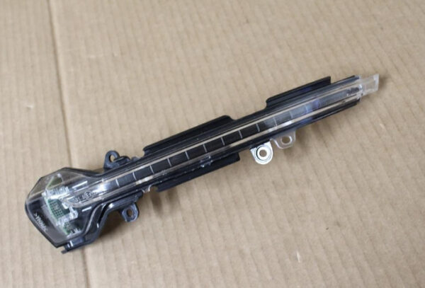 5F0949101B - NEW SEAT ARONA KJ FRONT LEFT DOOR MIRROR ROTARY DISPLAY 5F0949101B ORIGINAL