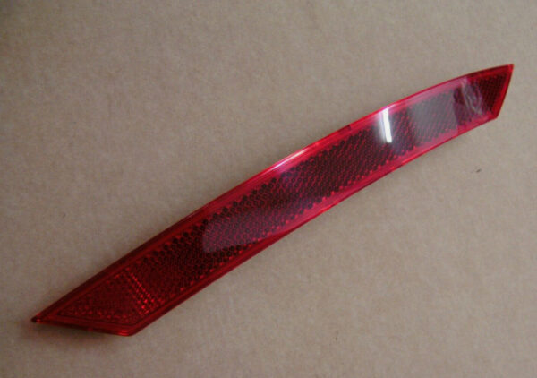 5F9945106C - NEW LEON SEAT 5F REAR RIGHT BUMPER REFLECTOR 5F9945106C ORIGINAL