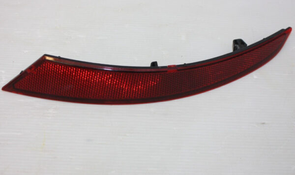 5FF945106 - New Cupra FORMENTOR Rear Right Bumper Reflector 5FF945106 Genuine