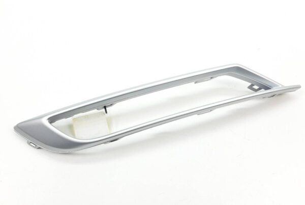 5FJ853102AU34 - NEW SEAT TARRACO KN FRONT RIGHT BUMPER TRIM 5FJ853102AU34 ORIGINAL