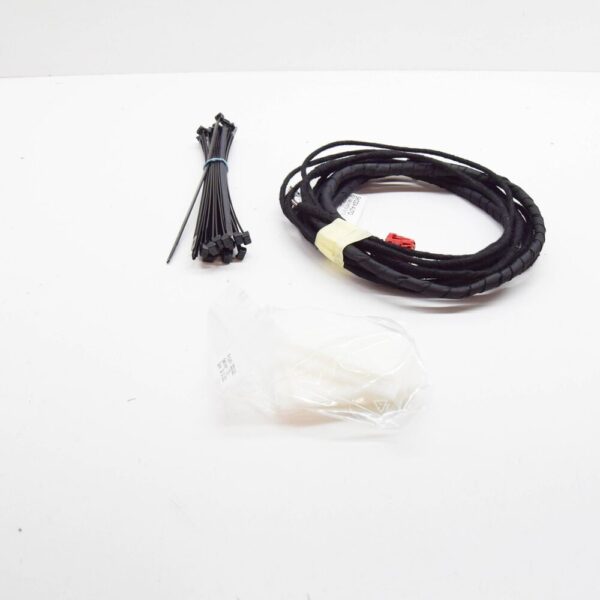 5LA055204A - Skoda Enyaq iV El. Towing Bracket Release Wiring Harness 5LA055204A NEW GENUINE