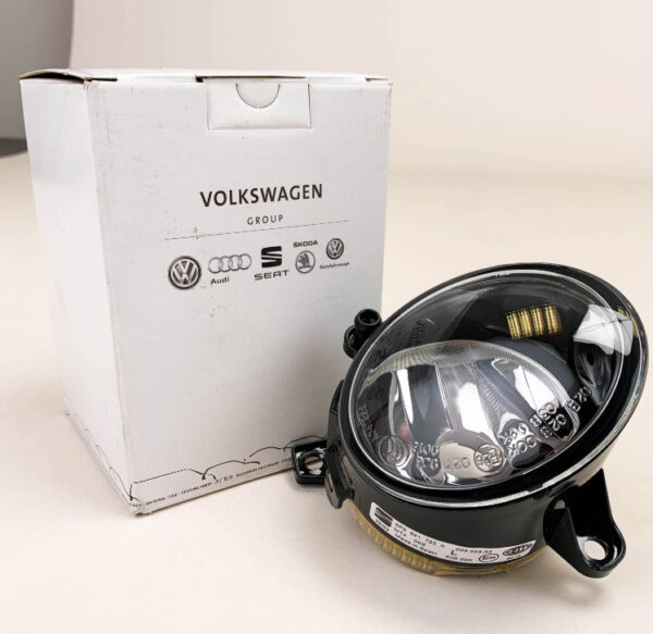 5P0941703A - NEW SEAT ARONA KJ FRONT LEFT HALOGEN FOG LIGHT 5P0941703A ORIGINAL