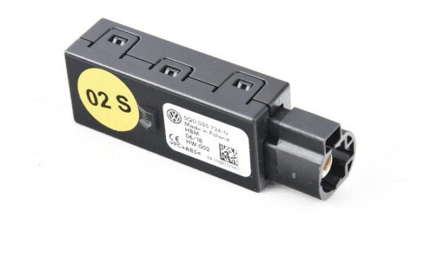 5Q0035726N - NEW ŠKODA SUPERB MK3 USB PORT 5Q0035726N GENUINE