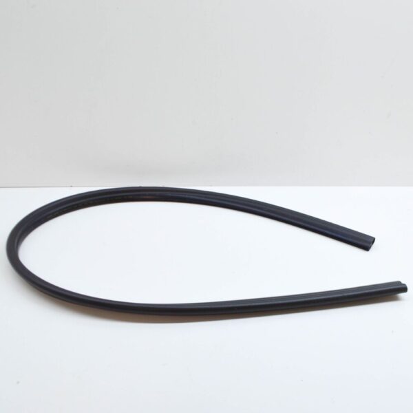 654823723 - SKODA KAMIQ CENTRE BONNET SEAL 654823723 NEW GENUINE