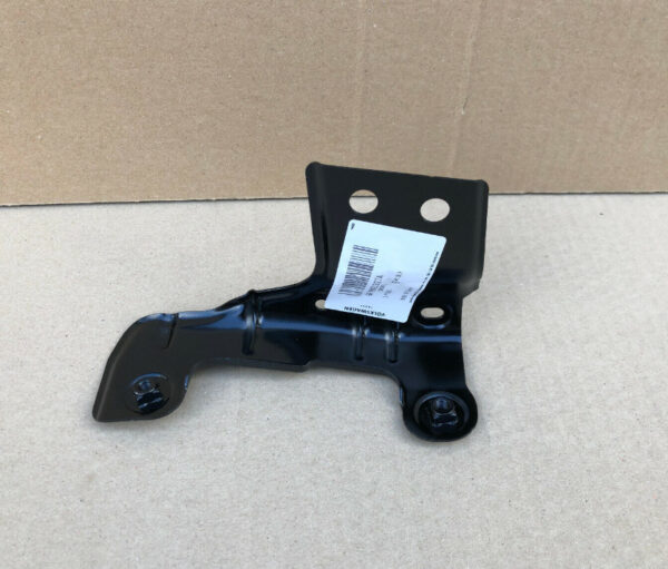 6F9821327A - NEW SEAT ARONA KJ FRONT LEFT FENDER HOLDER 6F9821327A ORIGINAL