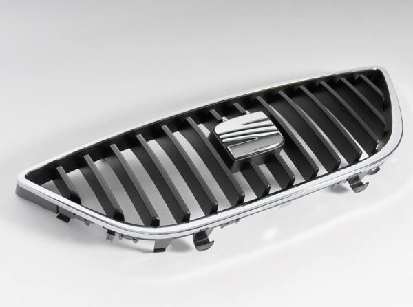 6J0853651J9B9 - NEW SEAT IBIZA ST 6J FRONT BUMPER COOLER GRILLE 6J0853651J9B9 ORIGINAL