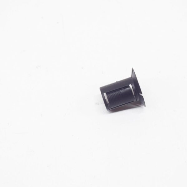 1310861 - FORD FOCUS MK3 C346 Front Dash Insulator Fastener 1310861 NEW GENUINE