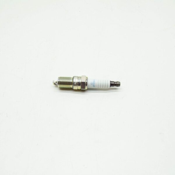 1369704 - Ford C-Max MK1 Spark Plug 1369704 5M5G-12405-AA NEW