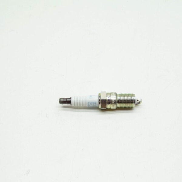 1369704 - Ford C-Max MK1 Spark Plug 1369704 5M5G-12405-AA NEW