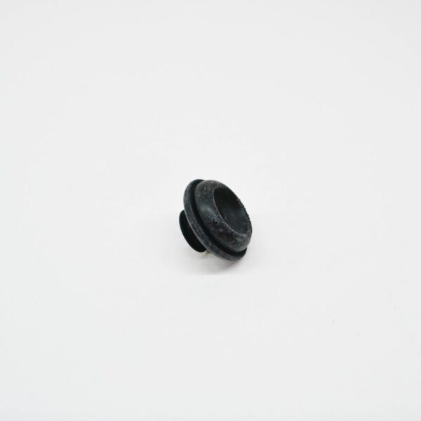 1381347 - NEW FORD FOCUS MK2 REAR WINDOW WIPER GROMMET 1381347 3M51-R17C582-CA ORIGINAL