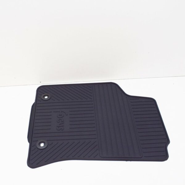 1446088 - NEW FORD FOCUS MK1 FRONT FLOOR MAT SET LHD 1446088 AM2S4J-A13010-FB ORIGINAL