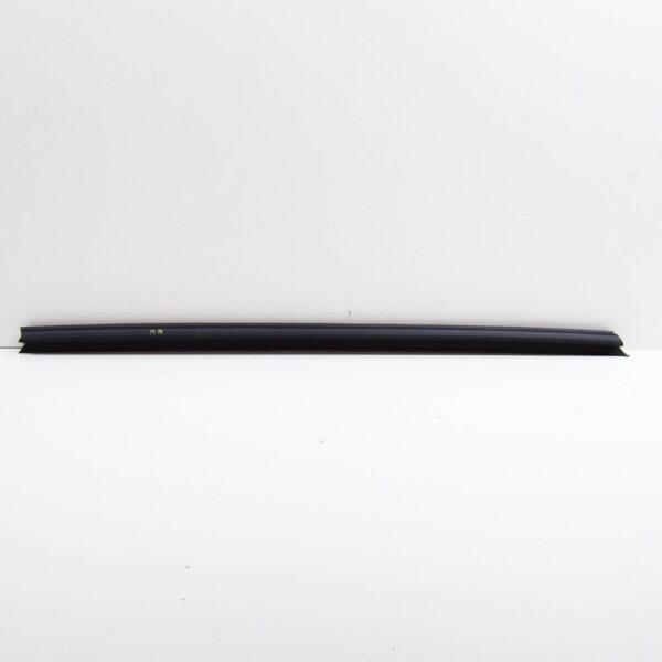 1486610 - FORD MONDEO MK4 FRONT LEFT DOOR WINDOW BELT WEATHERSTRIP 1486610 NEW GENUINE