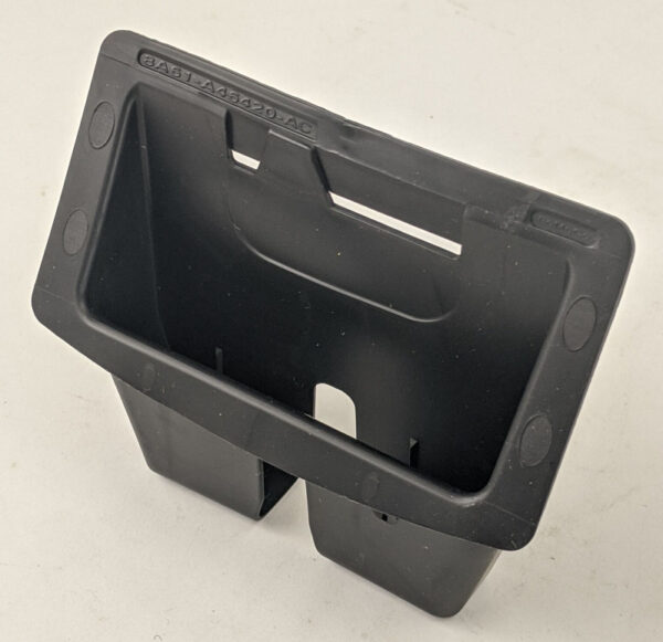 1555944 - NEW FORD FIESTA MK6 WT REAR BOOT LID STRIKER COVER TRIM 1555944 ORIGINAL