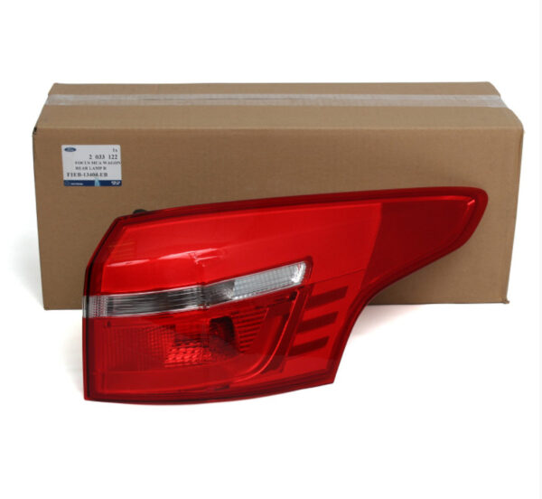 2033122 - NEW FORD FOCUS ESTATE C346 MK3 REAR RIGHT TAILLIGHT 2033122 ORIGINAL