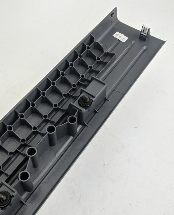 2038979 - NEW FORD RANGER T6 MK3 FRONT LEFT DOOR -NACK PLATE 2038979 GENUINE