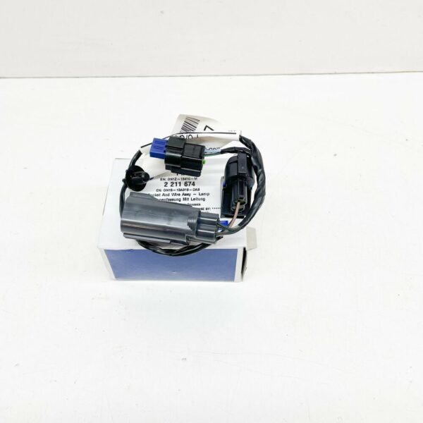 2211674 - NEW FORD ECOSPORT MK2 FRONT FOG LAMP SOCKET AND WIRE ASSY 2211674 ORIGINAL
