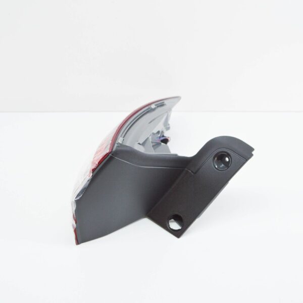 2291532 - NEW FORD MONDEO ESTATE MK5 REAR LEFT OUTER TAILLIGHT 2291532 ORIGINAL