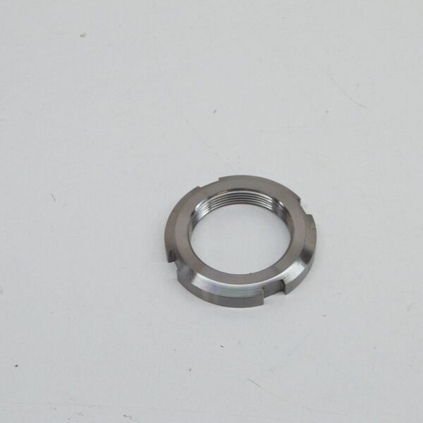 4023501 - NEW FORD RANGER MK3 REAR AXLE LEFT LOCKING NUT 4023501 ORIGINAL