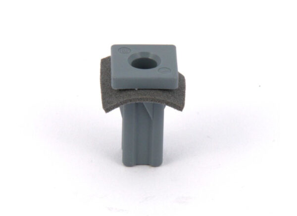 4915541 - NEW FORD C-MAX ENERGI MK2 REAR TRUNK SPREADNUT 4915541 ORIGINAL