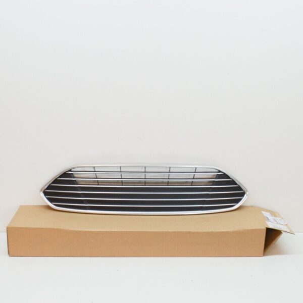 5211482 - NEW FORD C-MAX ENERGI MK2 FRONT BUMPER CENTRE GRILLE 5211482 ORIGINAL