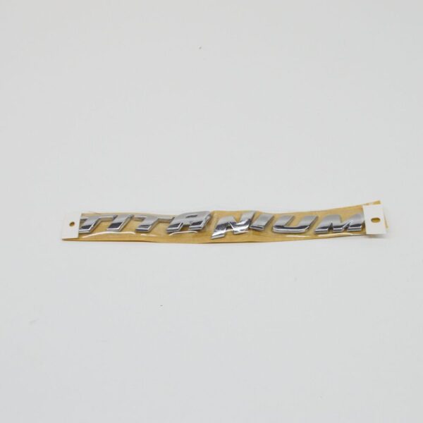 5211749 - NEW FORD MONDEO MK5 REAR EMBLEM BADGE DS73-16702-CA 5211749 ORIGINAL