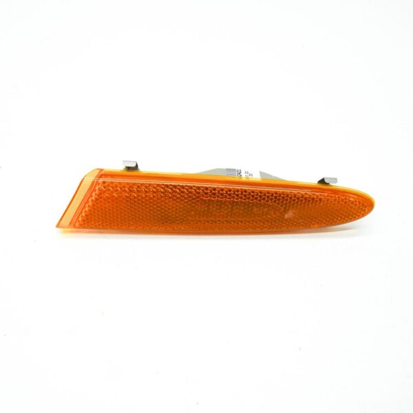 C2C2053 - Jaguar XJ X350 Front Left Bumper Reflector C2C2053 NEW