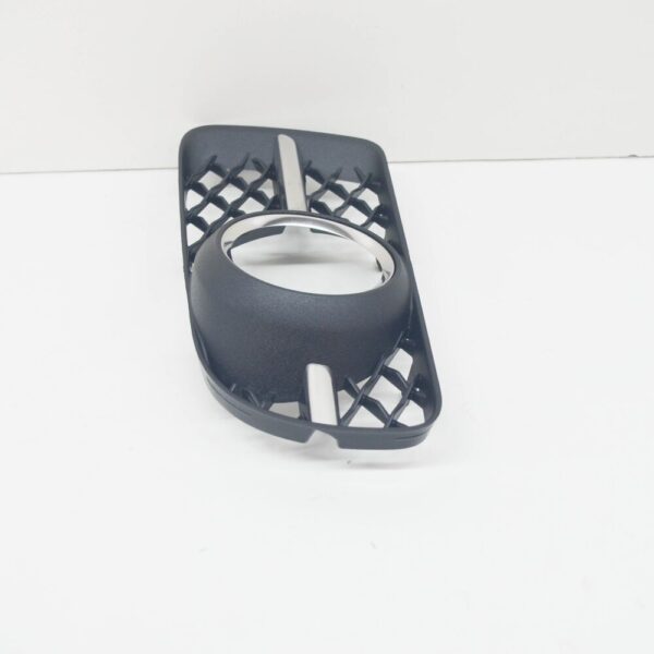 C2C39655 - JAGUAR XJ X350 Front Bumper Left Fog Light Grid Cover C2C39655 NEW GENUINE