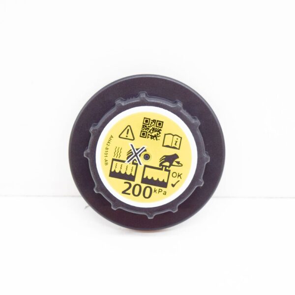 C2P20325 - JAGUAR F-PACE X761 Coolant Tank Reservoir Cap C2P20325 NEW GENUINE