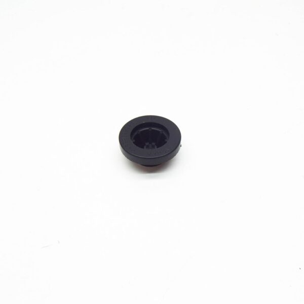 C2S6666 - JAGUAR F-PACE X761 Air Filter Box Mounting Isolator C2S6666 NEW GENUINE