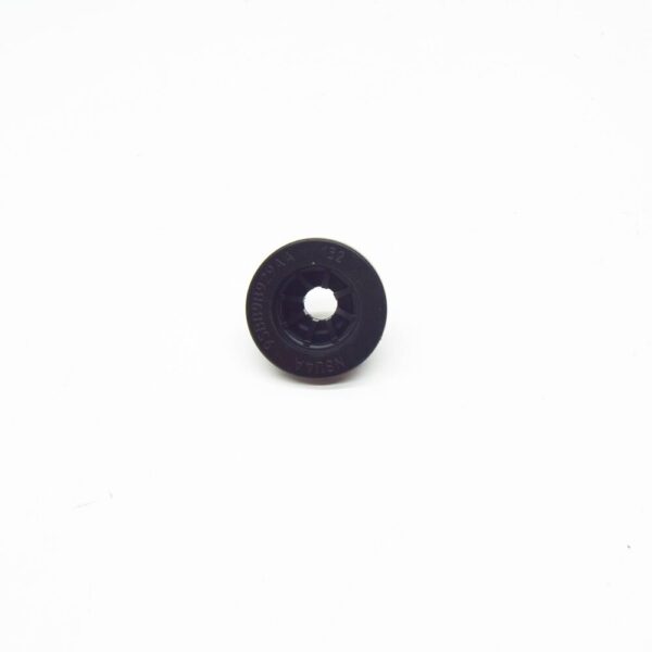 C2S6666 - JAGUAR F-PACE X761 Air Filter Box Mounting Isolator C2S6666 NEW GENUINE