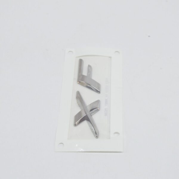 C2Z31121 - Jaguar XF X250 Tailgate Emblem C2Z31121, Original