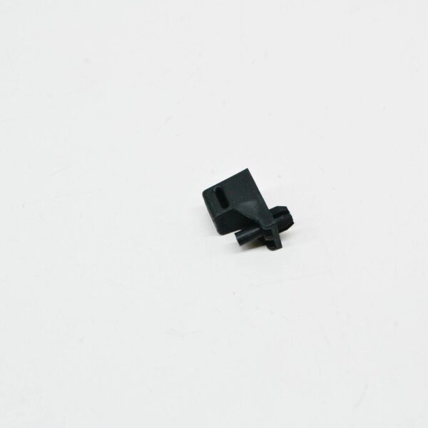 LR000077 - LAND ROVER DISCOVERY 4 L319 Door Trim Mounting Nut LR000077 New