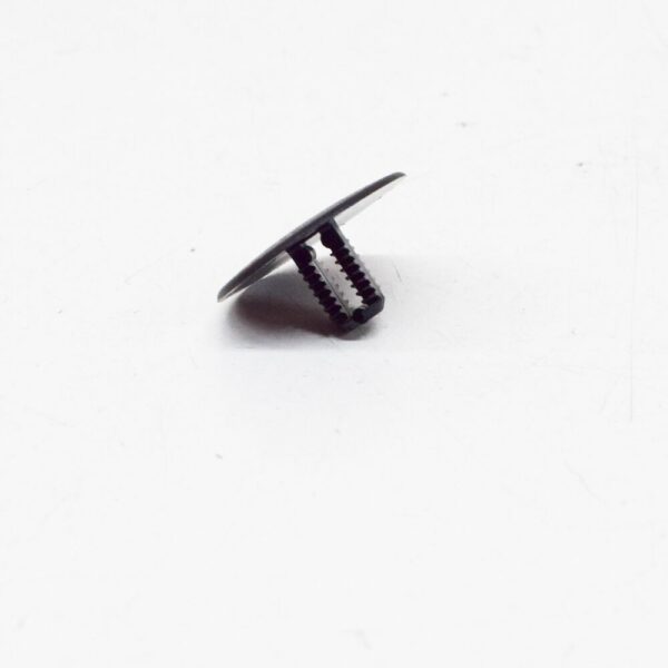 LR005469 - LR FREELANDER 2 L359 Rear Hood Insulation Retaining Clip LR005469 NEW GENUINE