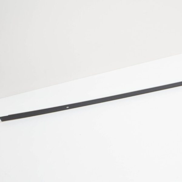 LR018079 - LAND ROVER DISCOVERY 4 L319 Rear Right Roof Weatherstrip LR018079 NEW GENUINE