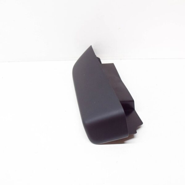 LR020485 - LR RANGE ROVER L322 Front Right Bumper Deflector LR020485 New Genuine