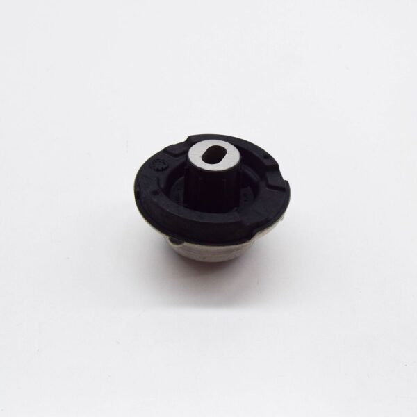 LR033265 - LR RANGE ROVER L405 Front Differential Housing Insulator LR033265 NEW GENUINE