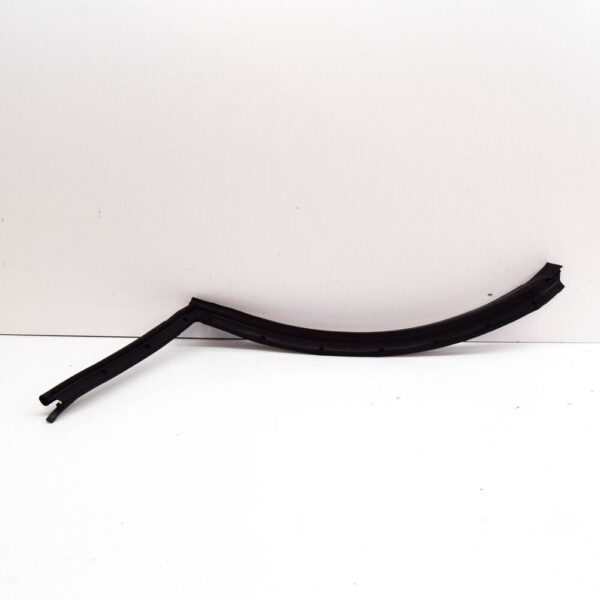 LR037762 - LAND ROVER RANGE ROVER L322 Rear Left Door Seal LR037762 New Genuine
