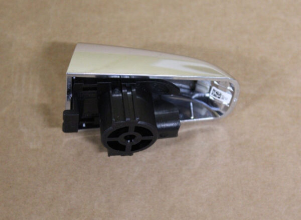 LR040252 - LR Range Rover IV L405 rear exterior door handle cap LR040252 NEW ORIGINAL