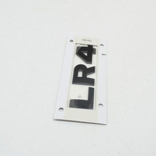 LR043123 - Land Rover Discovery LR4 L319 Tailgate Emblem LR043123, Original Part