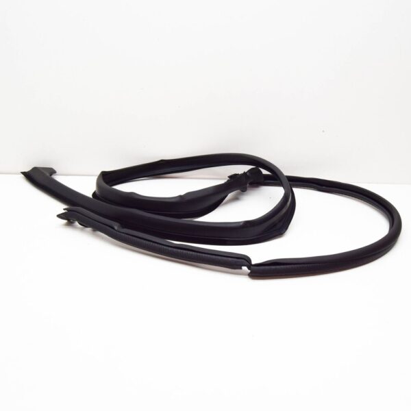 LR054826 - LAND ROVER RANGE ROVER L405 Front Right Upper Door Seal LR054826 NEW GENUINE