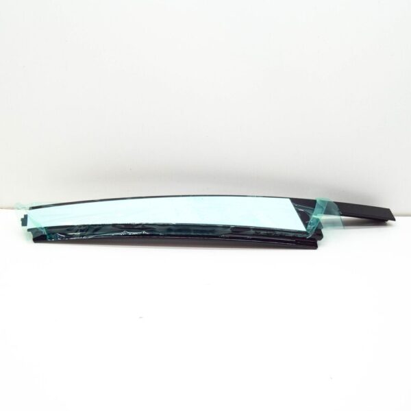 LR058490 - LR DISCOVERY SPORT L550 Left Rear Door Exterior Trim Panel LR058490 NEW