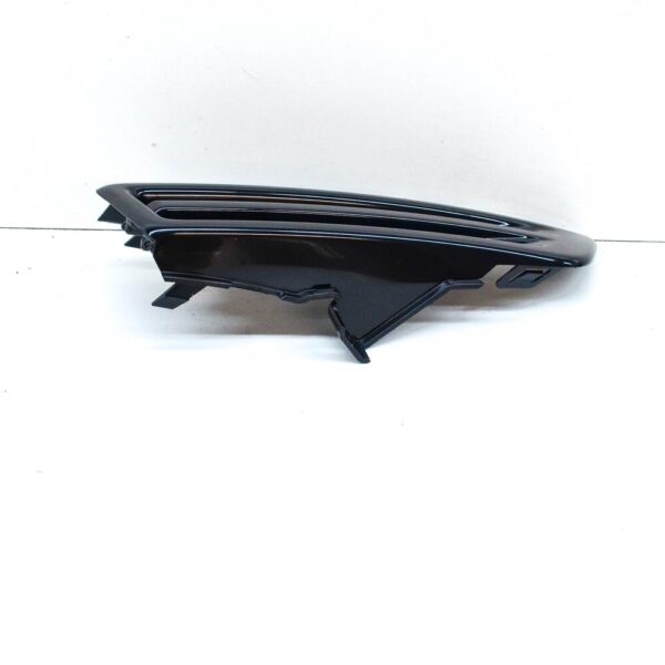 LR061228 - LAND ROVER DISCOVERY SPORT L550 Front Right Fog Light Trim LR061228 NEW GENUINE