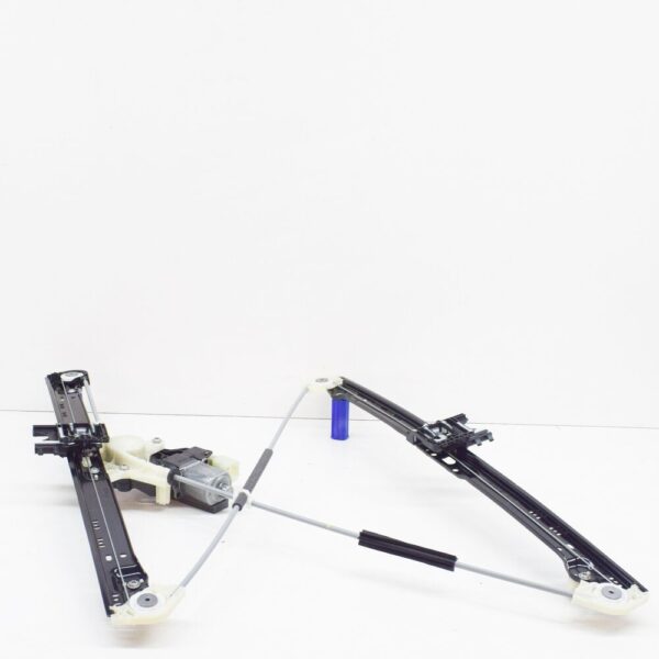 LR083210 - LAND ROVER DISCOVERY L462 Front Right Window Regulator LR153953 NEW GENUINE