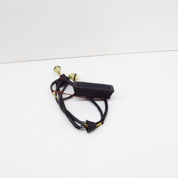 LR083610 - LAND ROVER RANGE ROVER SPORT L320 tailgate opening switch LR083610 mint condition
