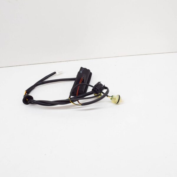 LR083610 - LAND ROVER RANGE ROVER SPORT L320 tailgate opening switch LR083610 mint condition