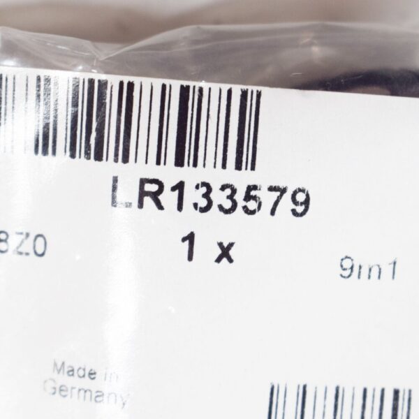 LR133579 - LAND ROVER DISCOVERY IV L319 PCV Valve Service Kit LR133579 NEW ORIGINAL