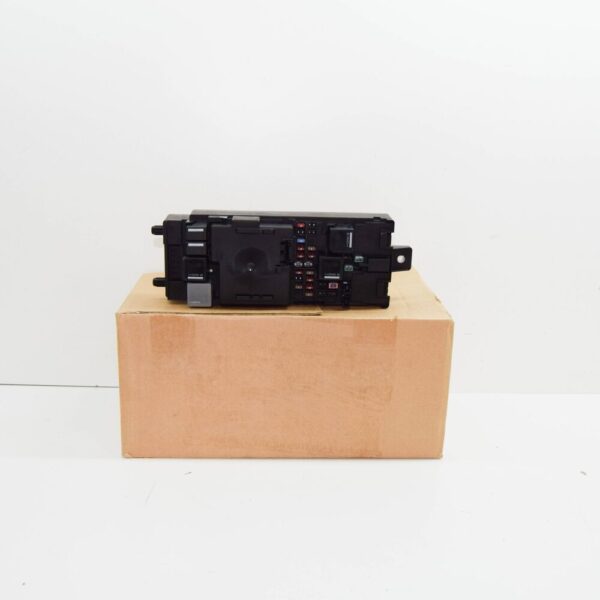 LR133591 - LAND ROVER DEFENDER L663 Fuse Box LR133591 NEW GENUINE