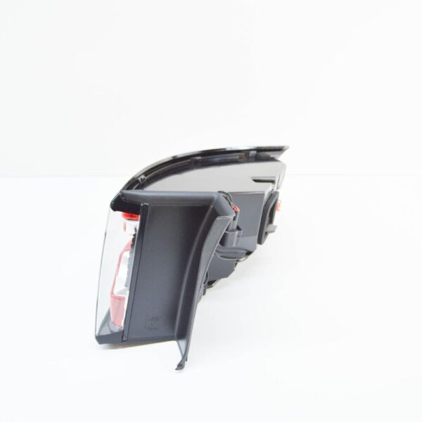 LR135595 - LAND ROVER DISCOVERY SPORT L550 REAR LEFT TAIL LIGHT LR135595 NEW GENUINE
