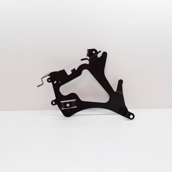 LR137514 - LAND ROVER RANGE ROVER IV L405 Intercooler Bracket LR137514 NEW GENUINE