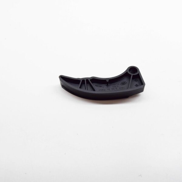 LR139795 - LR RR VELAR L560 Timing Chain Secondary Right Guide LR139795 NEW GENUINE